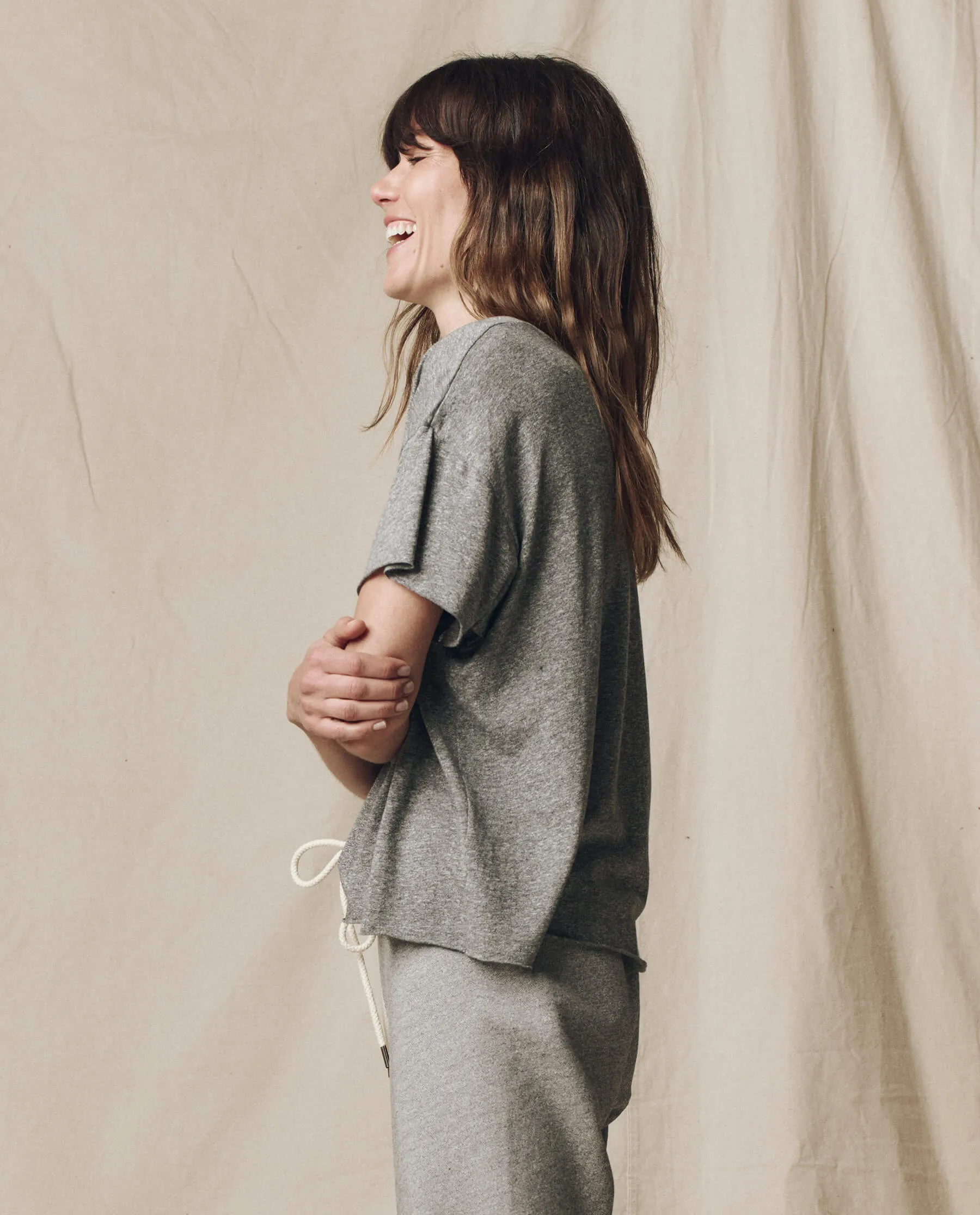 The Crop Tee. Solid -- Heather Grey